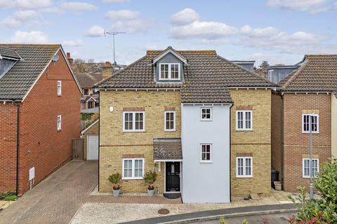 4 bedroom detached house for sale, Prower Close, Billericay, CM11