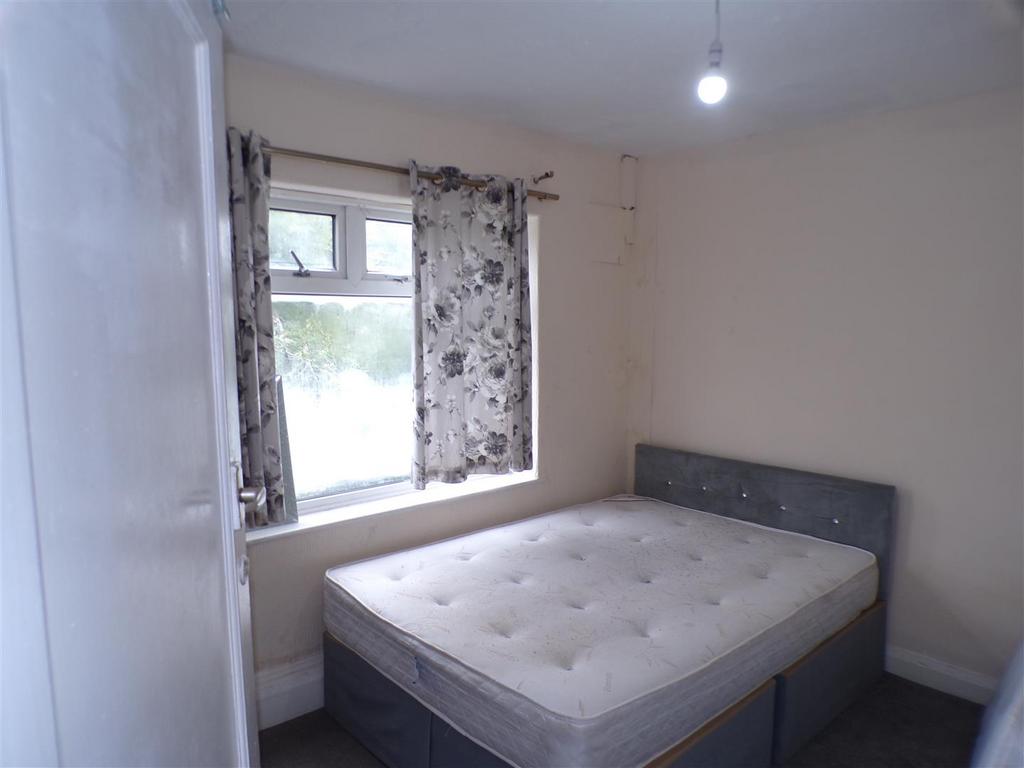 100 4742.jpg