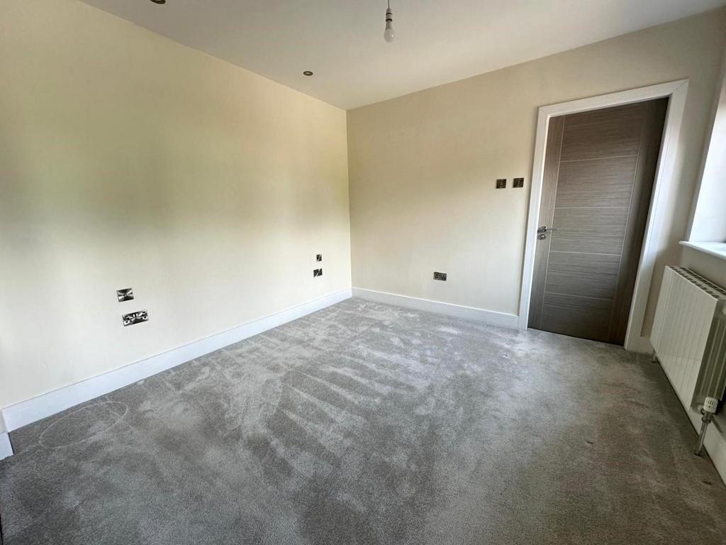 Room 2.jpg