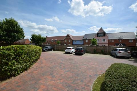 67 Constance Close, Witham, CM8 1XL