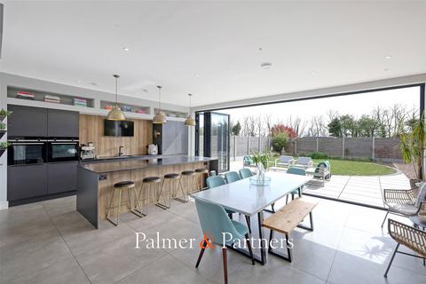 4 bedroom detached house for sale, Point Clear Road, St. Osyth, Clacton-on-Sea, Essex, CO16