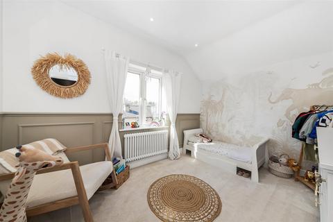 69a Beechwood Road, Caterham, CR3 6NF