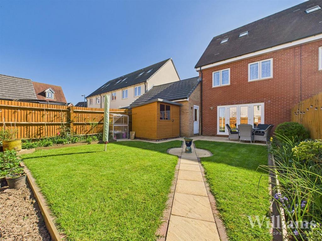 CAM02861 G0-PR0371-STILL021.jpg