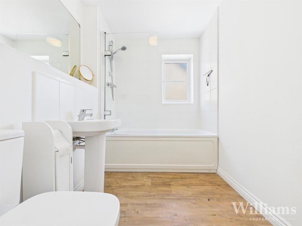 CAM02861 G0-PR0371-STILL010.jpg