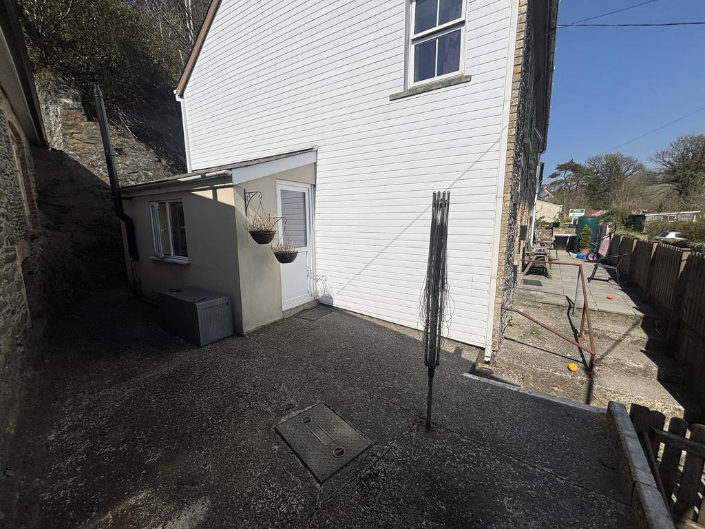 Patio area (second image)