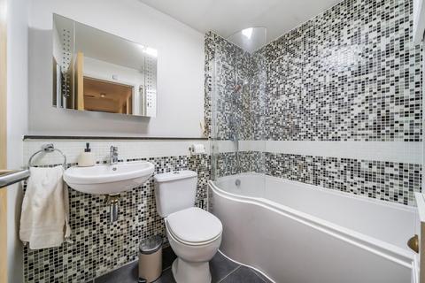 2 bedroom flat for sale, Rope Street, Surrey Quays