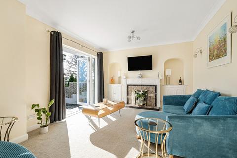 9 Ansteys Close, Torquay, TQ1 2QP