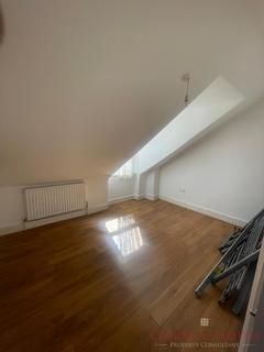 undefined, London E13