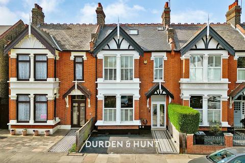 4 bedroom terraced house for sale, Dover Road, Aldersbrook E12