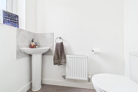 3 bedroom end of terrace house for sale, Redshank Way, Hardwicke, Gloucester, Gloucestershire, GL2