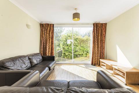 39 Barleycorn Way, London, E14 8DE