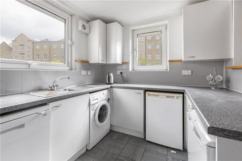 39 Barleycorn Way, London, E14 8DE