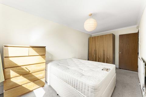 39 Barleycorn Way, London, E14 8DE