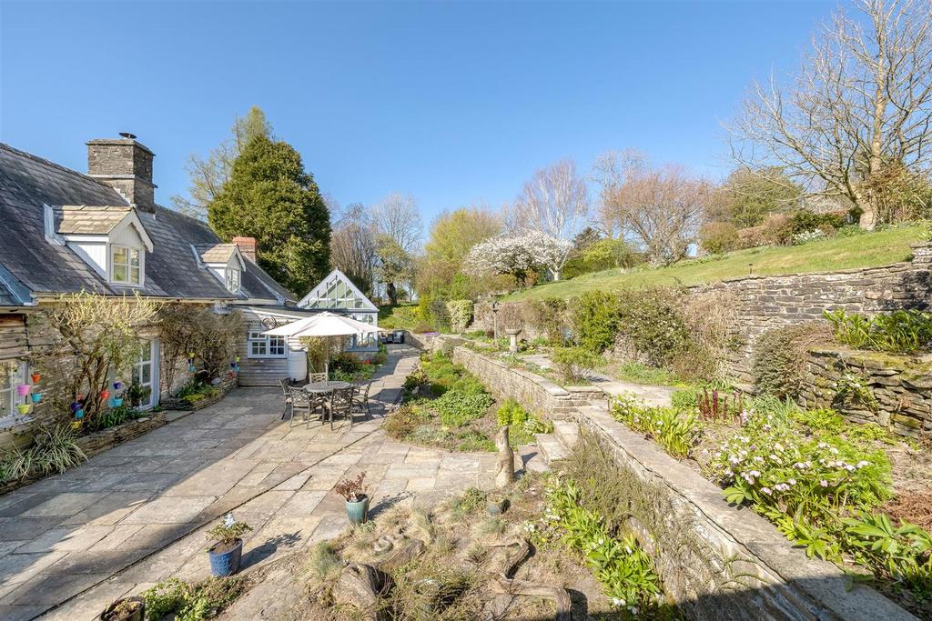1024 Tiled House-14.jpeg
