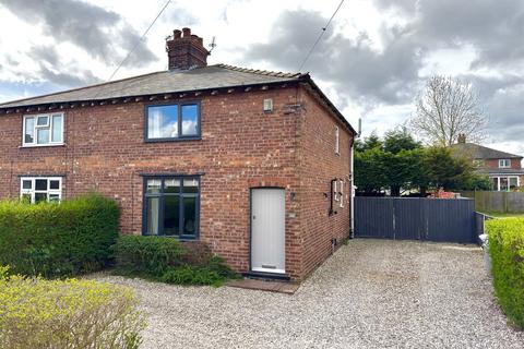 2 bedroom semi-detached house for sale, Springwood Avenue, Knutsford