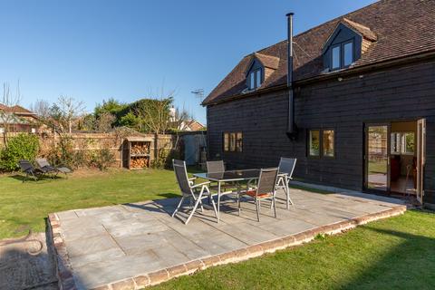 4 bedroom detached house for sale, Horley Row, Horley, Surrey, RH6