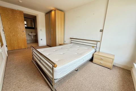 2 bedroom flat to rent, McClure House, The Boulevard, Leeds, LS10