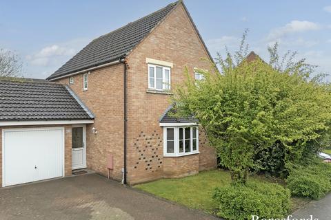 3 bedroom link detached house for sale, Pine Avenue, Dunmow, CM6