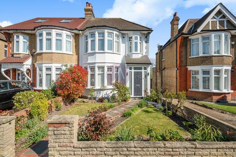 The Orchard, Winchmore Hill, London, N21