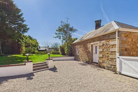 3 bedroom semi-detached house for sale, Oak Mews, La Route De Beaumont, St Peter