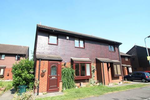 2 bedroom terraced house to rent, Philpots Close, West Drayton, UB7
