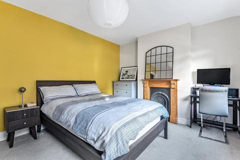 13 Randall Place, London, SE10 9LA
