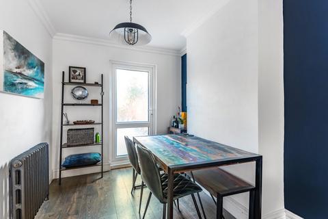 13 Randall Place, London, SE10 9LA