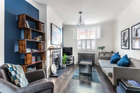 13 Randall Place, London, SE10 9LA