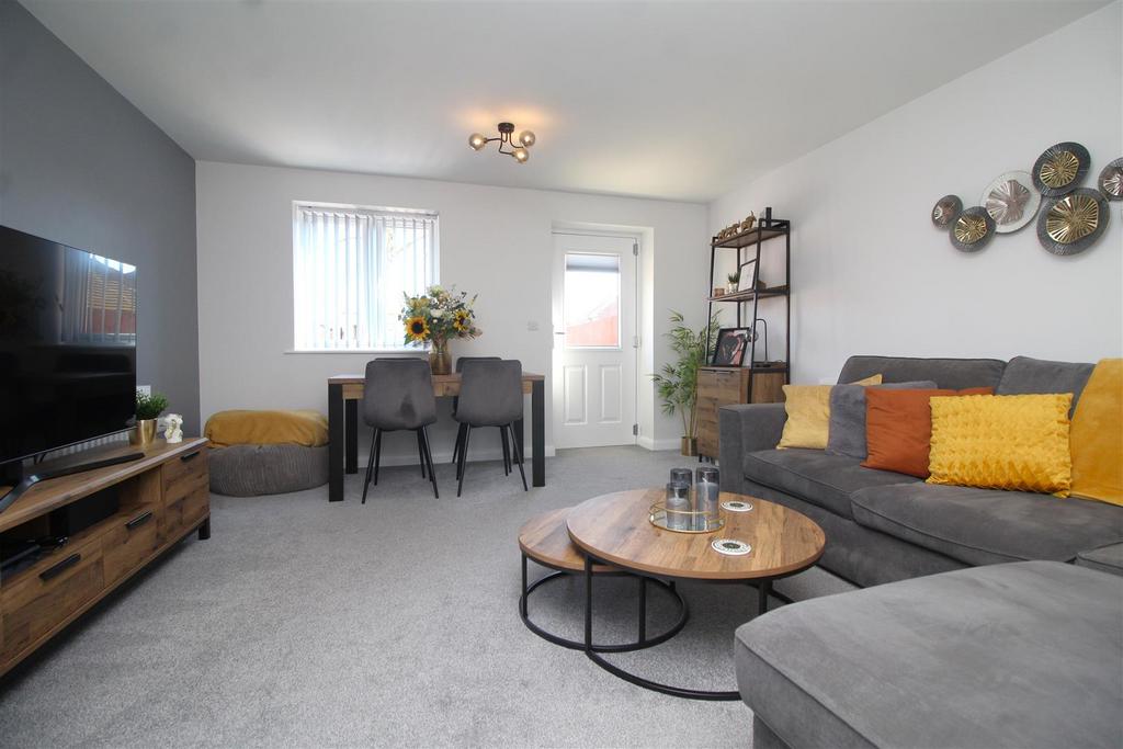 Living room 1 .JPG