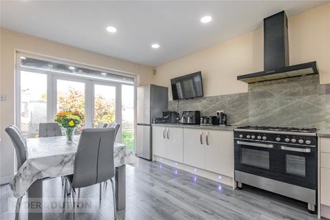 4 bedroom bungalow for sale, Stonefield Avenue, Huddersfield, West Yorkshire, HD4