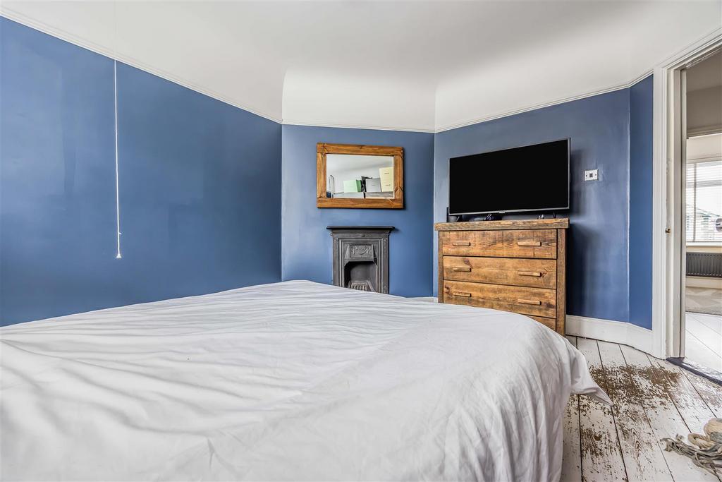 177 Hawthorn Crescent, Cosham-Small-Portico Marketi
