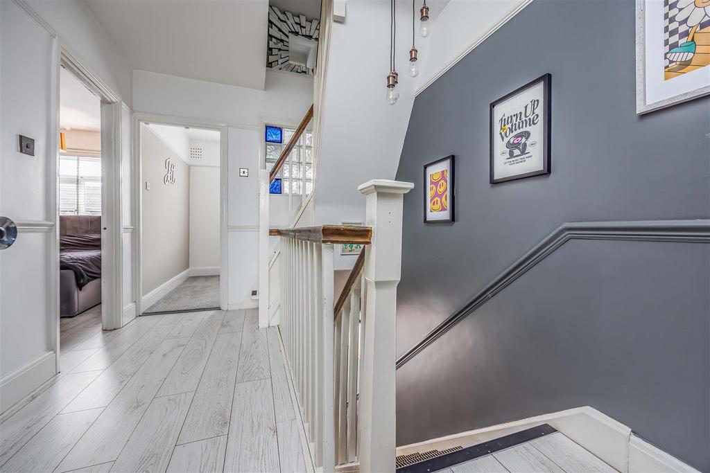 177 Hawthorn Crescent, Cosham-Small-Portico Marketi