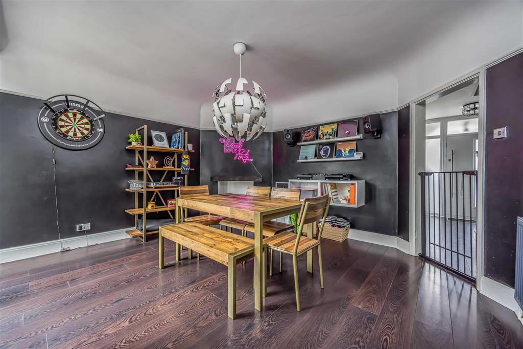 177 Hawthorn Crescent, Cosham-Small-Portico Marketi