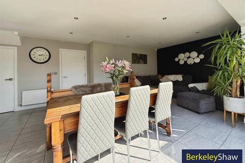 6 Thistledown Drive, Hightown, Liverpool, L38 0AA