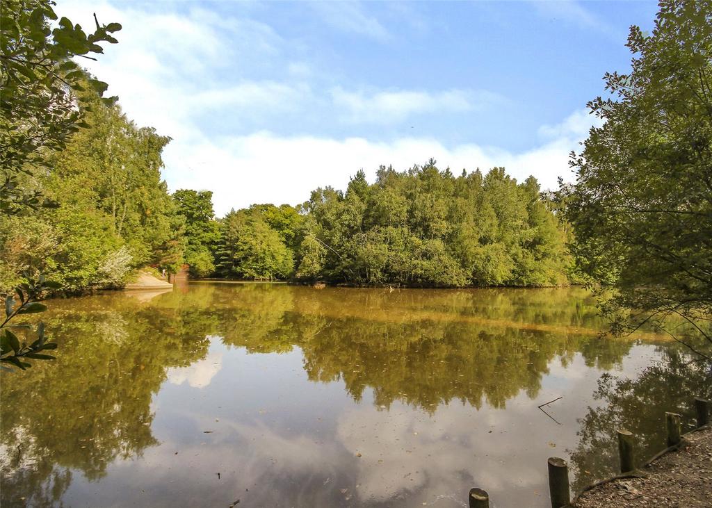 Savernake Lake