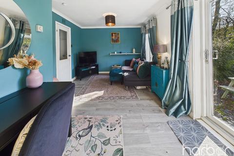 2 bedroom end of terrace house for sale, Tullis Court, Bridgeton, Glasgow, G40 1HH
