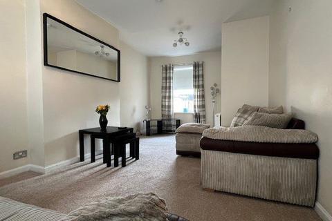 2 bedroom terraced house to rent, Gillahill Place, Aberdeen, AB16
