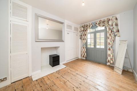 1 bedroom flat for sale, Chelsham Road, London SW4