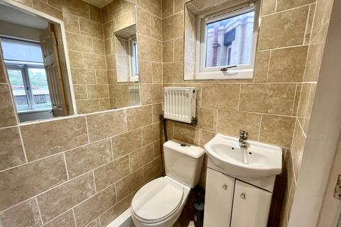 1 bedroom in a house share to rent, Sandon Road, Stafford, ST16