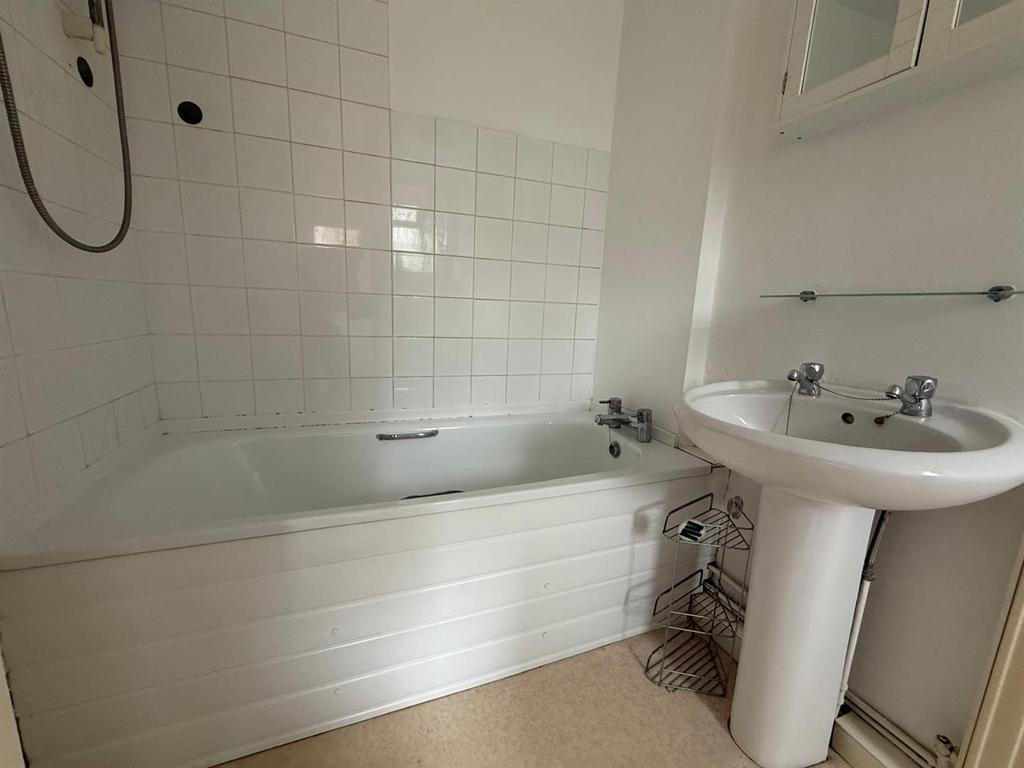 Ground Floor Bathroom