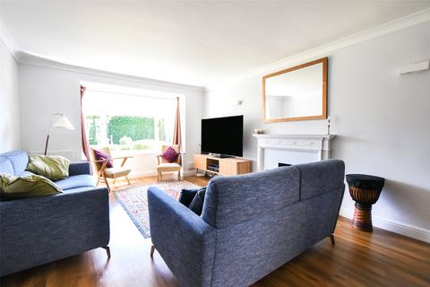 10 Frouds Close, Hook, RG27 9NE