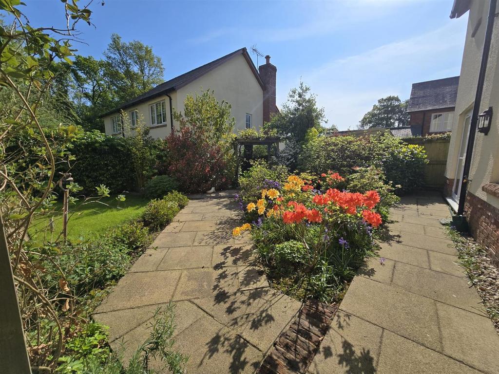 Garden 1.jpg