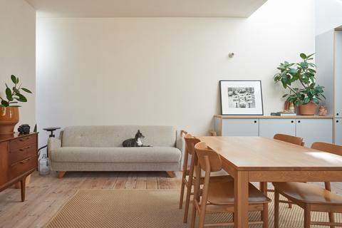 Basement Flat, 21 Wisteria Road, London, SE13 5HW