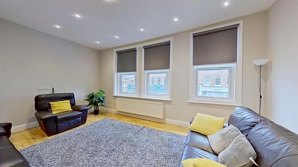 Abbeville-Road-Clapham-SW4-04152025 164942.jpg