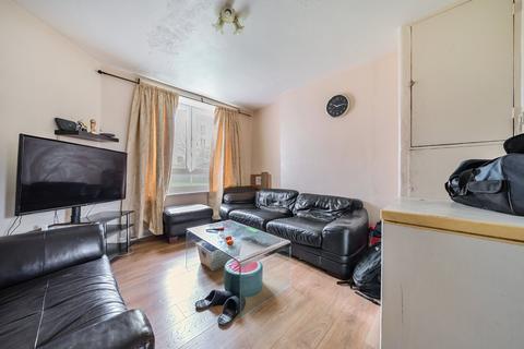 3 bedroom apartment for sale, Barnfield Road, London