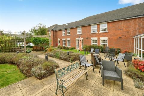 1 bedroom apartment for sale, Weighbridge Court, 301 High Street, Chipping Ongar, Essex, CM5 9FD