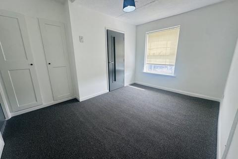 1 bedroom flat to rent, Bridge Street, Newport,