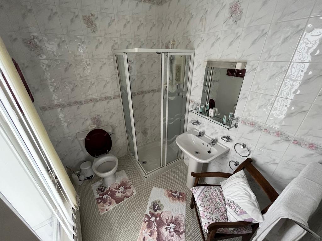 En Suite Shower Room 1