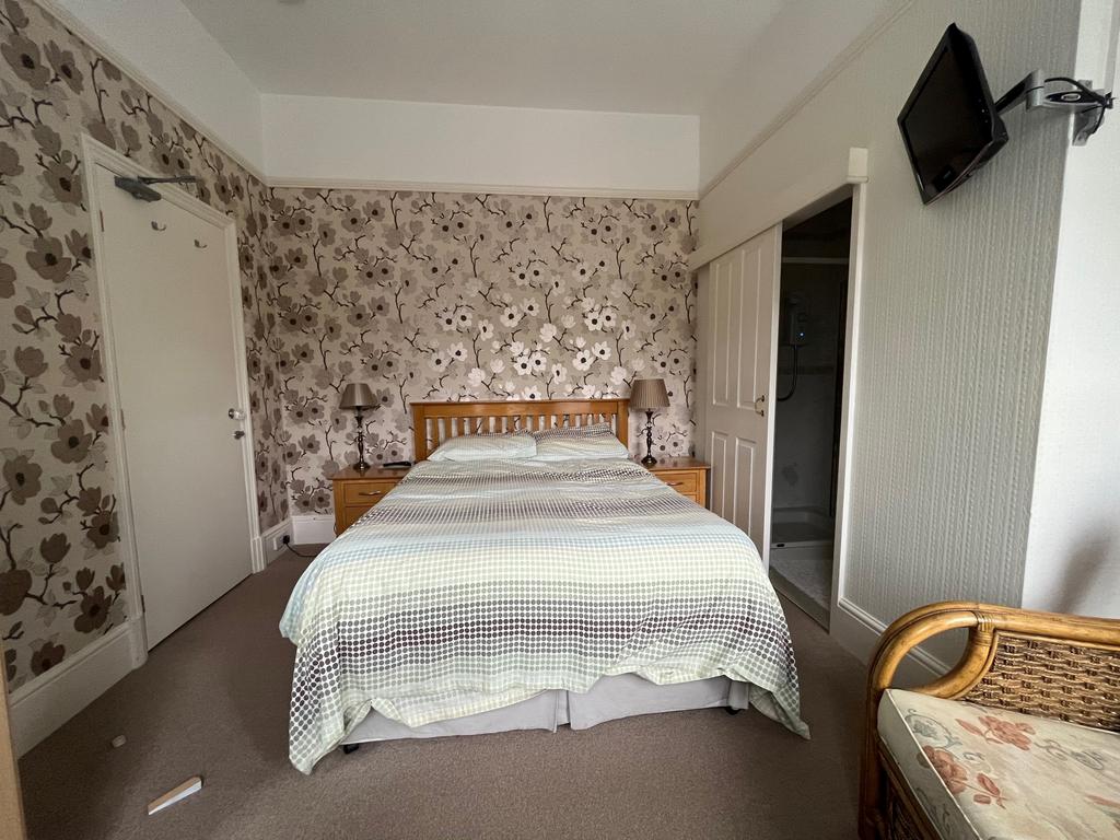Front Double Bedroom 2