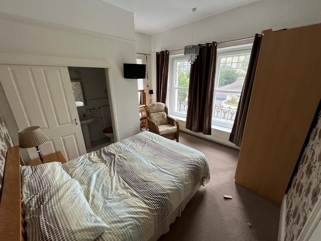 Front Double Bedroom 2